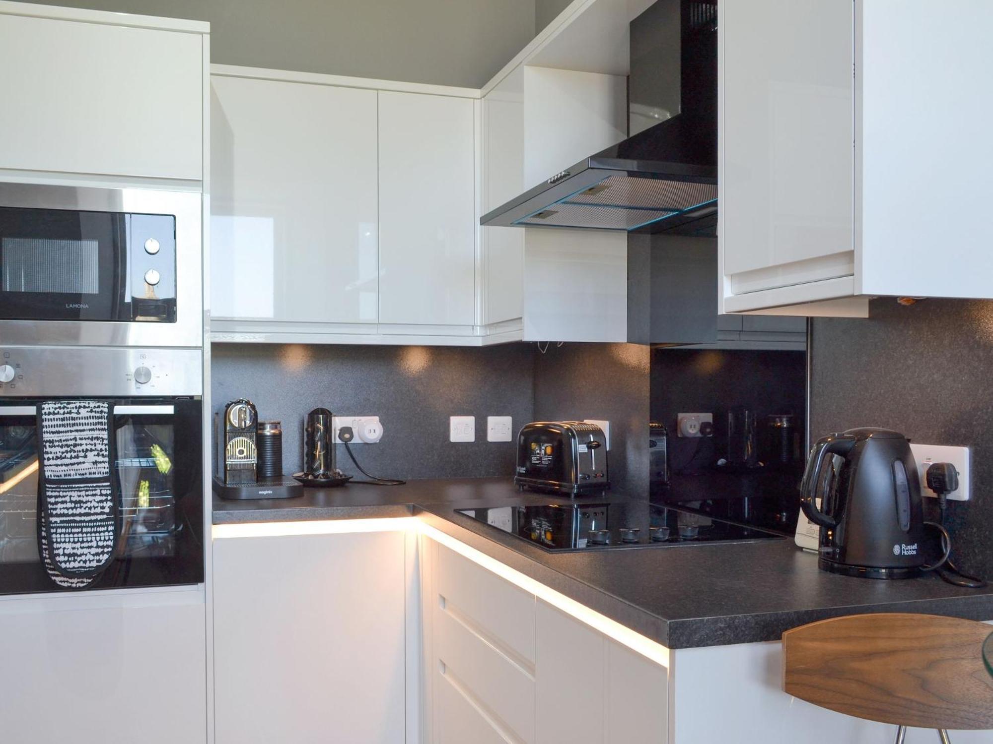 Inver House Apartment インヴァルリー エクステリア 写真